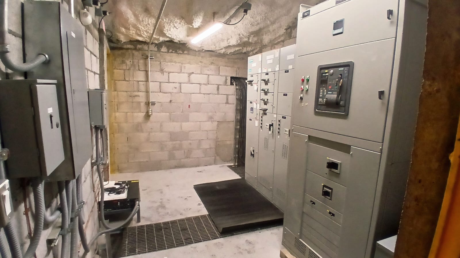Bombeo Nivel 9 — obra eléctrica